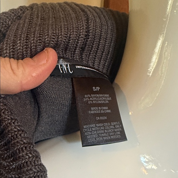 NWT international concept size small, Elegant gray  Women's Sweater - Picture 8 of 8